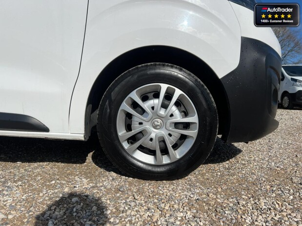 Vauxhall Vivaro SWB L1H1 2900 Dynamic EURO 6 NO VAT 21
