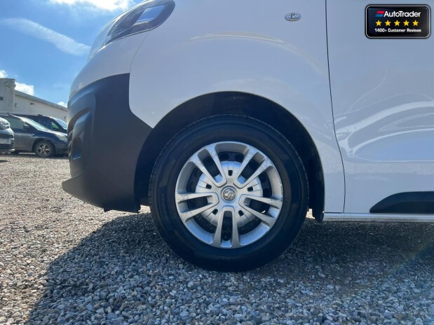 Vauxhall Vivaro SWB L1H1 2900 Dynamic EURO 6 NO VAT 22