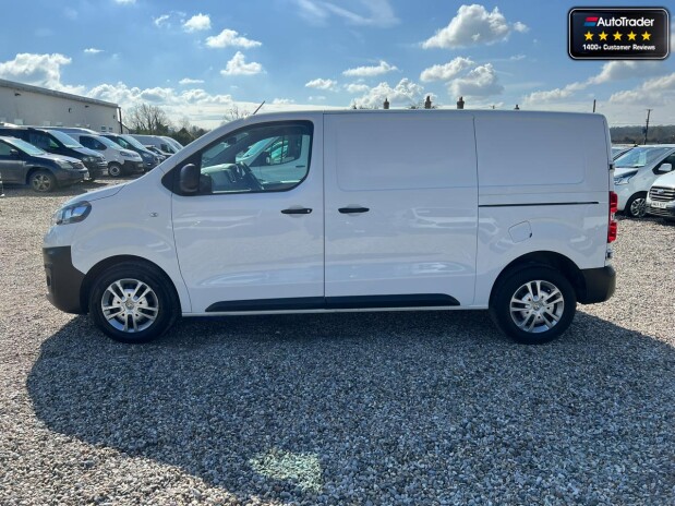 Vauxhall Vivaro SWB L1H1 2900 Dynamic EURO 6 NO VAT 1