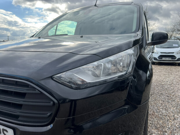 Ford Transit Connect AUTO SWB L1H1 200 Limited Alloys Air Sensors Cruise EURO 6 NO VAT 17
