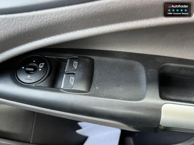 Ford Transit Connect SWB L1H1 200 Limited Tdci Alloys Air Sensors Cruise EURO 6 NO VAT 35