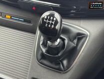 Ford Tourneo Custom (Sold) Sport 310 New Shape 170ps Euro 6 23