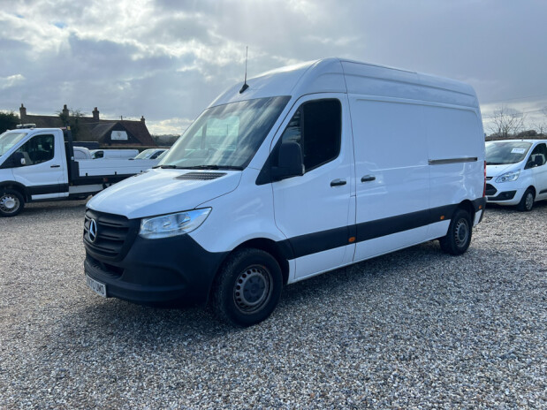 Mercedes-Benz Sprinter MWB L2H2 Medium Roof 314 Cdi Sensors EURO 6 NO VAT 2