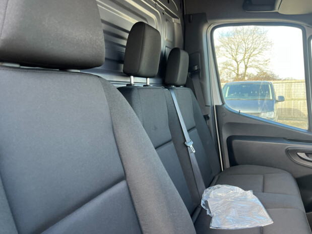 Mercedes-Benz Sprinter MWB L2H2 Medium Roof 314 Cdi Sensors EURO 6 NO VAT 24