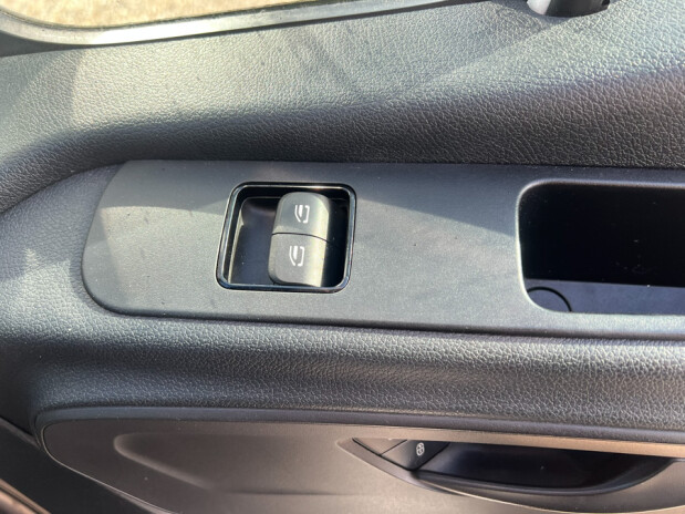 Mercedes-Benz Sprinter MWB L2H2 Medium Roof 314 Cdi Sensors EURO 6 NO VAT 39