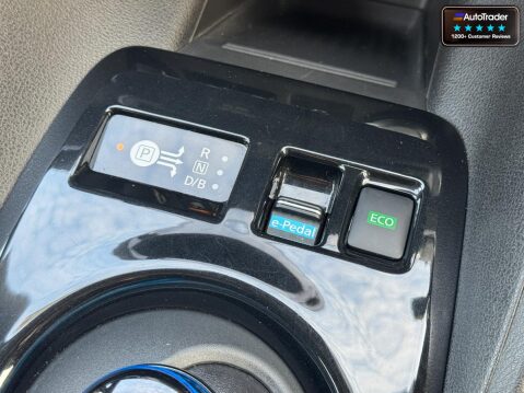 Nissan LEAF 40kWh Tekna Hatchback 5dr Electric Motor Auto (150 ps) 24
