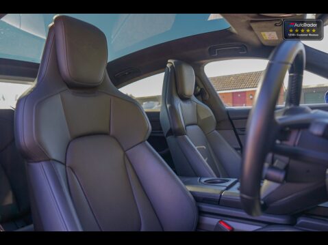 Porsche Taycan Performance Plus 93.4kWh Turbo Saloon 4dr Auto 4WD (680 ps) 17