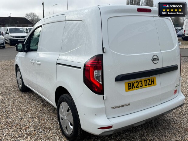 Nissan Townstar SWB L1H1 Low Roof Tekna Air Con Nav Sensors EURO 6 NO VAT 8
