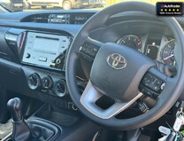 Toyota Hilux 4x4 Active 4Wd Air Con Alloys EURO 6 NO VAT 7