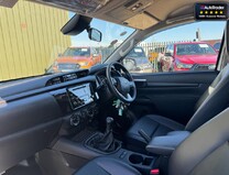 Toyota Hilux 4x4 Active 4Wd Air Con Alloys EURO 6 NO VAT 11