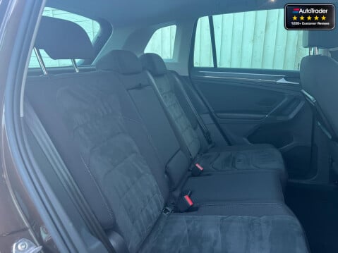 Volkswagen Tiguan (Sold) 2.0 TDI SEL SUV 5dr Diesel DSG 4Motion Euro 6 (s/s) (190 ps)[Tadley] 12