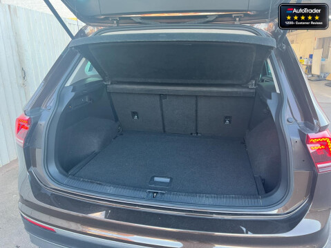 Volkswagen Tiguan (Sold) 2.0 TDI SEL SUV 5dr Diesel DSG 4Motion Euro 6 (s/s) (190 ps)[Tadley] 13