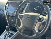 Mitsubishi L200 Crew Cab AUTO 4X4 Di-D Barbarian X EURO 6 NO VAT 10