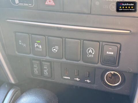 Mitsubishi L200 Crew Cab [SOLD MM] AUTO 4X4 Di-D Barbarian X EURO 6 NO VAT 18