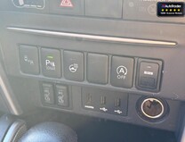 Mitsubishi L200 Crew Cab AUTO 4X4 Di-D Barbarian X EURO 6 NO VAT 18
