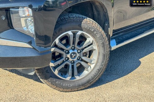 Mitsubishi L200 Crew Cab AUTO 4X4 Di-D Barbarian X EURO 6 NO VAT