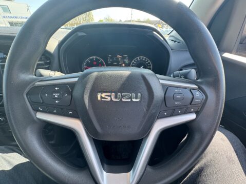 Isuzu D-Max King Cab [SOLD SM] 4x4 Utility Air Con 6 speed Cruise EURO 6 NO VAT 12