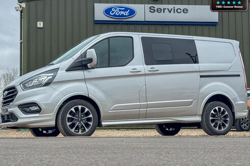 Ford Transit Custom Crew Cab [SOLD SM] AUTO SWB L1H1 320 Sport Dciv EURO 6 NO VAT