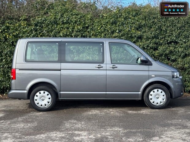 Volkswagen Transporter Shuttle SE 140hp Twin Side Door Tailgate 9 Seats Air Con NO VAT VANLUX 27