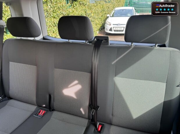 Volkswagen Transporter Shuttle SE 140hp Twin Side Door Tailgate 9 Seats Air Con NO VAT VANLUX 10