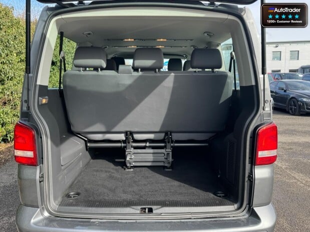Volkswagen Transporter Shuttle SE 140hp Twin Side Door Tailgate 9 Seats Air Con NO VAT VANLUX 24