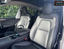 Tesla Model Y (Dual Motor) Long Range SUV 5dr Electric Motor Auto 4WDE (384 bhp) 7