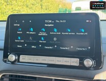 Hyundai KONA 64kWh Premium SE SUV 5dr Electric Motor Auto (7kW Charger) (204 ps) 18