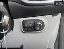 Vauxhall Corsa 1.4i SE Hatchback 5dr Petrol Auto Euro 6 (90 ps) 16