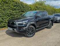 Toyota Hilux Crew Cab AUTO 4X4 Invincible X 4WD Air Con Alloys Cam EURO 6 NO VAT 1