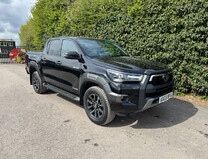Toyota Hilux Crew Cab AUTO 4X4 Invincible X 4WD Air Con Alloys Cam EURO 6 NO VAT 2