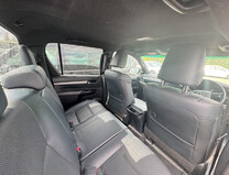 Toyota Hilux Crew Cab AUTO 4X4 Invincible X 4WD Air Con Alloys Cam EURO 6 NO VAT 11