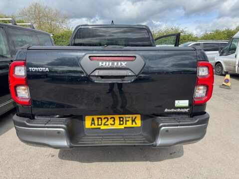 Toyota Hilux Crew Cab AUTO 4X4 Invincible X 4WD Air Con Alloys Cam EURO 6 NO VAT 7