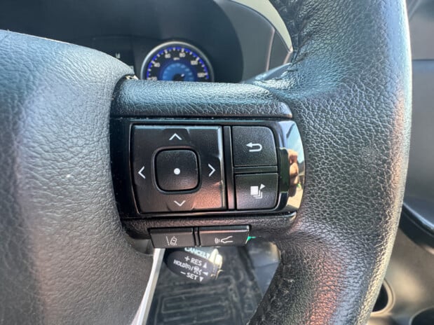 Toyota Hilux Crew Cab 4X4 Icon 4Wd Alloys Air Con Camera EURO 6 NO VAT 16
