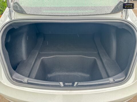 Tesla Model 3 (Sold) (Dual Motor) Long Range Saloon 4dr Electric Motor Auto 4WDE (346 ps) 7