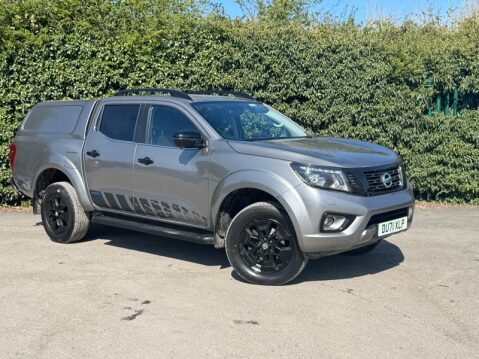 Nissan Navara Crew Cab [SOLD KH] AUTO 4x4 N-Guard Air Con Cam Nav Sensors EURO 6 NO VAT 2