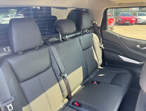 Nissan Navara Crew Cab AUTO 4x4 N-Guard Air Con Cam Nav Sensors EURO 6 NO VAT 10