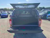 Nissan Navara Crew Cab AUTO 4x4 N-Guard Air Con Cam Nav Sensors EURO 6 NO VAT 8