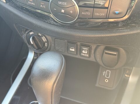 Nissan Navara Crew Cab [SOLD KH] AUTO 4x4 N-Guard Air Con Cam Nav Sensors EURO 6 NO VAT 24