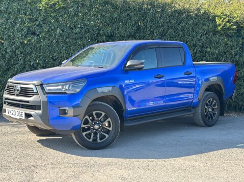 Toyota Hilux Crew Cab 4X4 AUTO Invincible X Air Con Cam Nav Sensors EURO 6 NO VAT 1