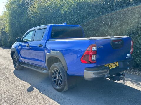 Toyota Hilux Crew Cab 4X4 AUTO Invincible X Air Con Cam Nav Sensors EURO 6 NO VAT 6