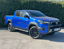Toyota Hilux Crew Cab 4X4 AUTO Invincible X Air Con Cam Nav Sensors EURO 6 NO VAT 2