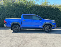 Toyota Hilux Crew Cab 4X4 AUTO Invincible X Air Con Cam Nav Sensors EURO 6 NO VAT 4