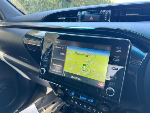 Toyota Hilux Crew Cab 4X4 AUTO Invincible X Air Con Cam Nav Sensors EURO 6 NO VAT 12