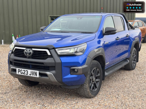 Toyota Hilux Crew Cab 4X4 AUTO Invincible X Air Con Cam Nav Senors EURO 6 NO VAT 2