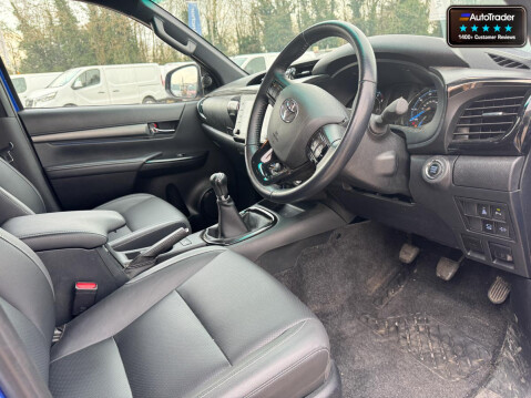 Toyota Hilux Crew Cab 4X4 AUTO Invincible X Air Con Cam Nav Senors EURO 6 NO VAT 22