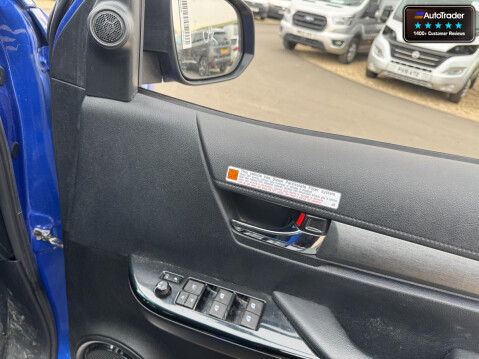 Toyota Hilux Crew Cab 4X4 AUTO Invincible X Air Con Cam Nav Senors EURO 6 NO VAT 25