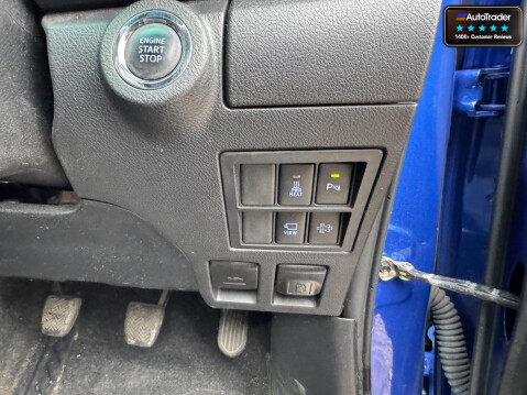 Toyota Hilux Crew Cab 4X4 AUTO Invincible X Air Con Cam Nav Senors EURO 6 NO VAT 26
