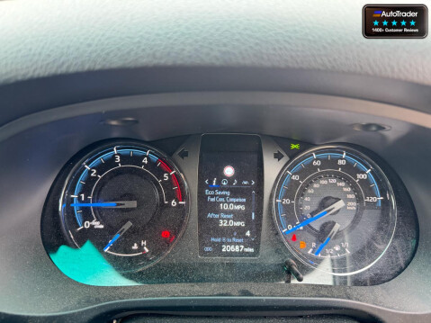 Toyota Hilux Crew Cab 4X4 AUTO Invincible X Air Con Cam Nav Senors EURO 6 NO VAT 32