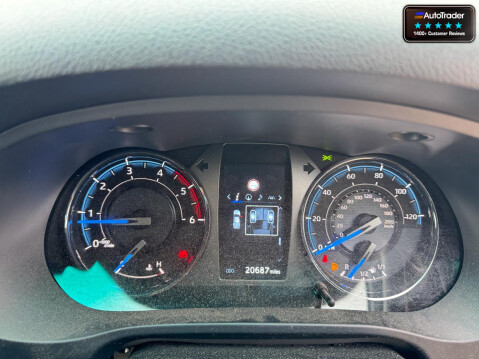Toyota Hilux Crew Cab 4X4 AUTO Invincible X Air Con Cam Nav Senors EURO 6 NO VAT 33