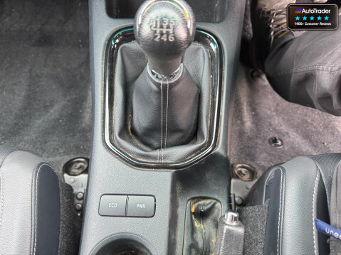 Toyota Hilux Crew Cab 4X4 AUTO Invincible X Air Con Cam Nav Senors EURO 6 NO VAT 40